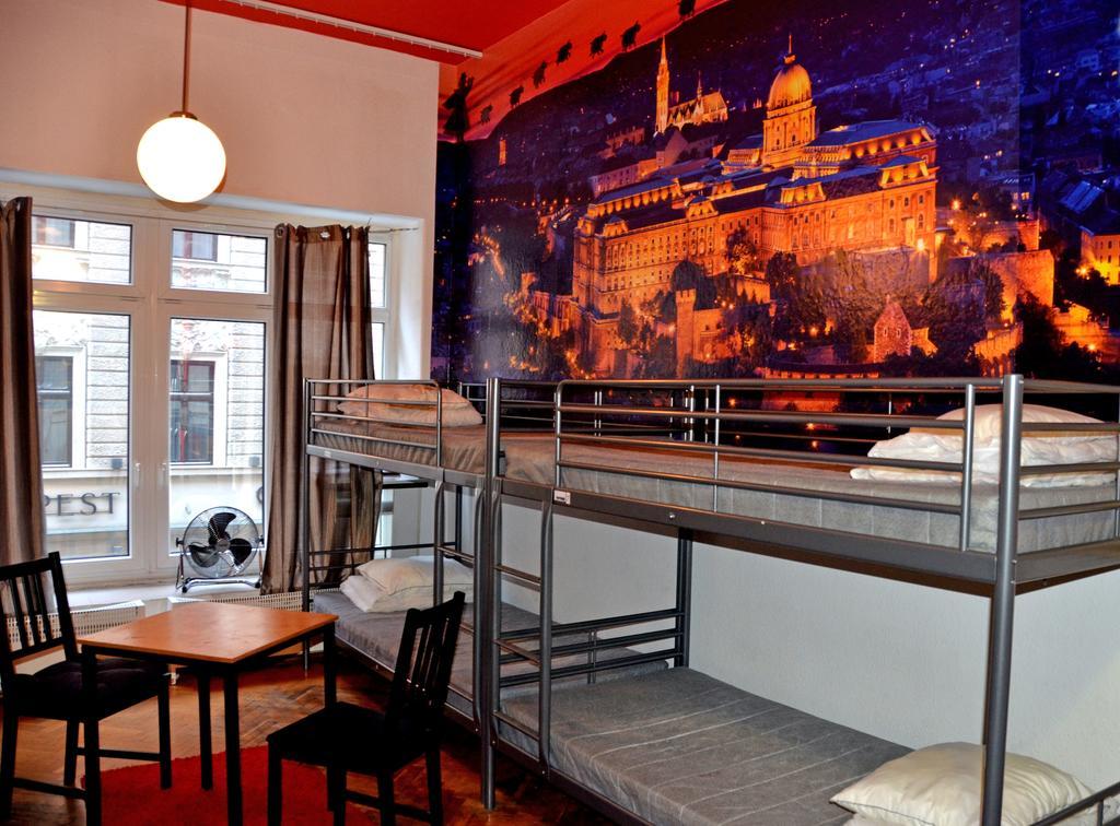 Cooltour Hostel Budapest Bagian luar foto